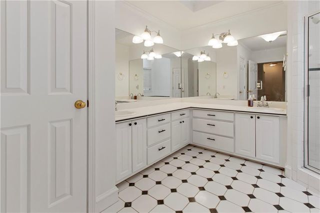 1593 Walkway Court SW, Lilburn, GA 30047