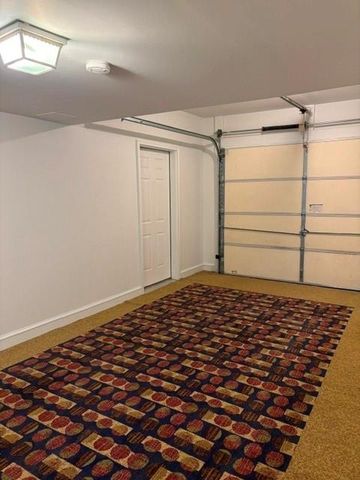 1593 Walkway Court SW, Lilburn, GA 30047