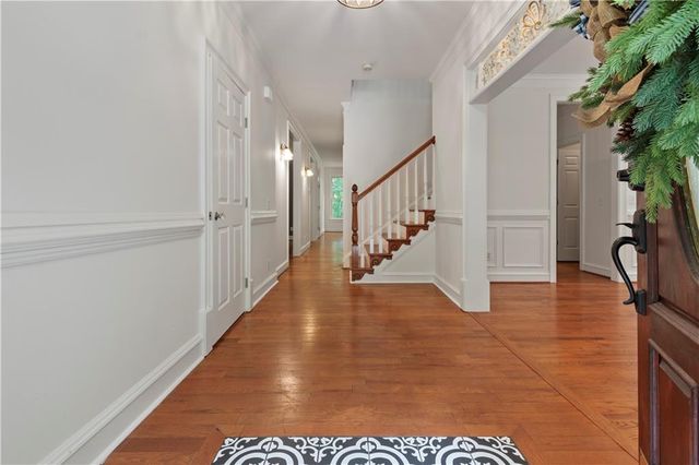 1593 Walkway Court SW, Lilburn, GA 30047