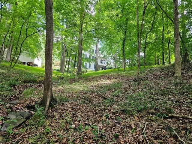 1593 Walkway Court SW, Lilburn, GA 30047