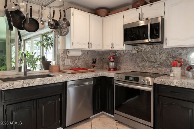 4009 S SIESTA Lane, Tempe, AZ 85282