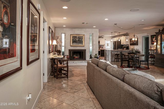 4009 S SIESTA Lane, Tempe, AZ 85282
