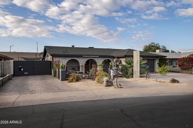 4009 S SIESTA Lane, Tempe, AZ 85282