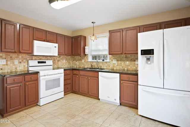 110 Eagle Stone Ridge, Youngsville, NC 27596