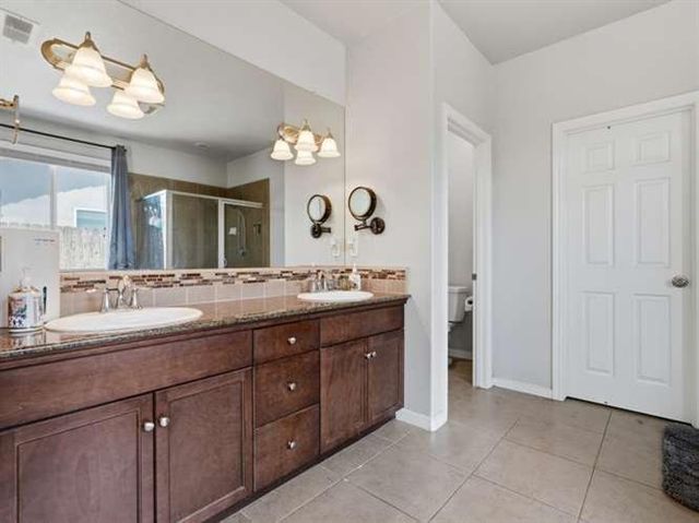 899 Blackwood Avenue, Clovis, CA 93619