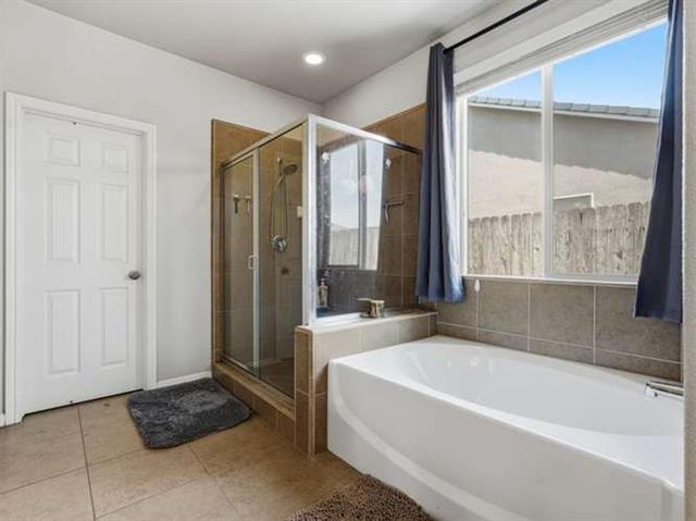 899 Blackwood Avenue, Clovis, CA 93619
