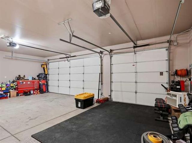 899 Blackwood Avenue, Clovis, CA 93619