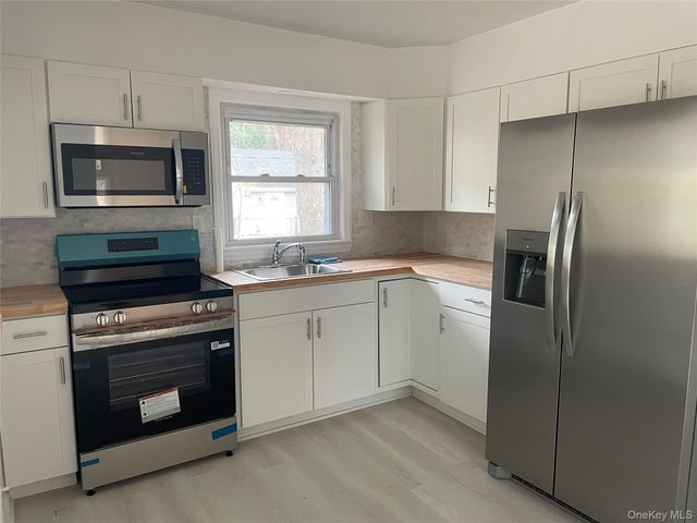 257 Union Avenue, East Patchogue, NY 11772