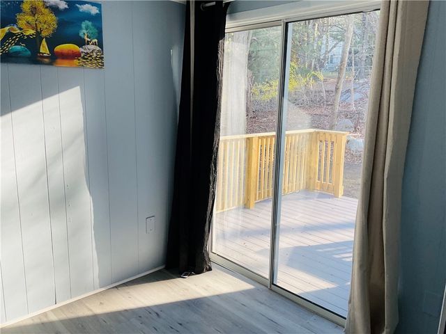 10 harris Avenue, Johnston, RI 02919