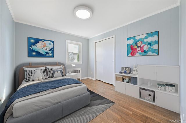 14 Alden Place, Hartsdale, NY 10530