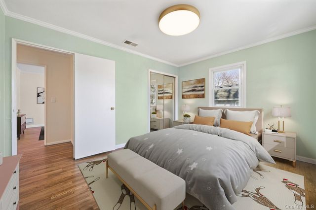 14 Alden Place, Hartsdale, NY 10530