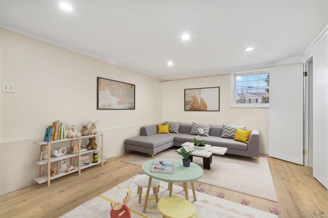 14 Alden Place, Hartsdale, NY 10530