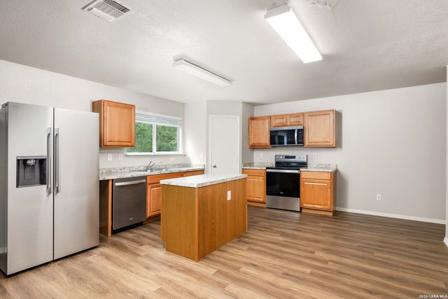 9207 MISSION STRM, San Antonio, TX 78223