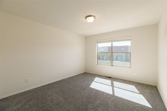 7388 Contenta Ridge Loop, Santa Fe, NM 87507