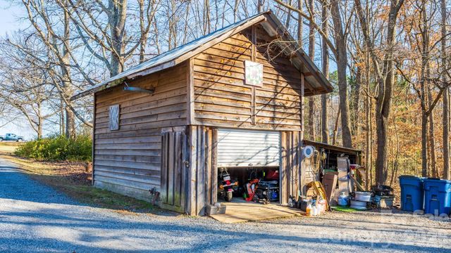 11443 Mooresville Road, Davidson, NC 28036