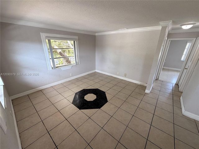 412 Lakeside Dr 223, Margate, FL 33063
