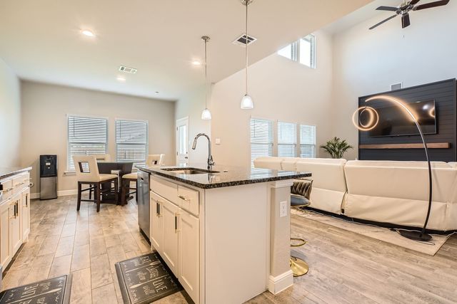 1225 Elmwood Drive, Cedar Hill, TX 75104