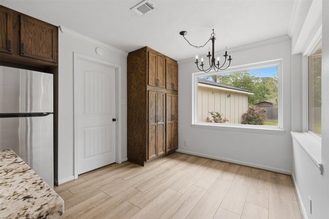 24714 Hunters Hollow Drive, Spring, TX 77380