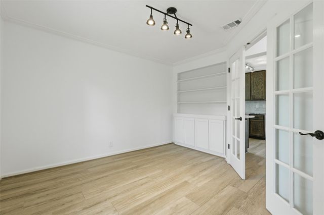 24714 Hunters Hollow Drive, Spring, TX 77380