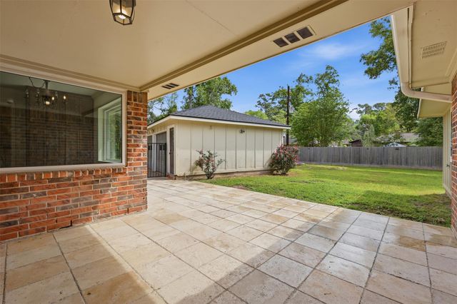 24714 Hunters Hollow Drive, Spring, TX 77380