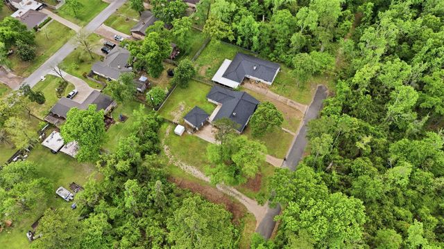 24714 Hunters Hollow Drive, Spring, TX 77380