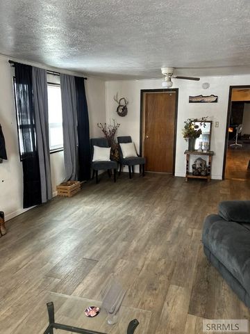 113 N Hwy 93, Salmon, ID 83467