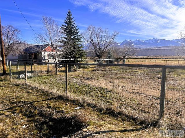 113 N Hwy 93, Salmon, ID 83467