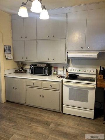 113 N Hwy 93, Salmon, ID 83467