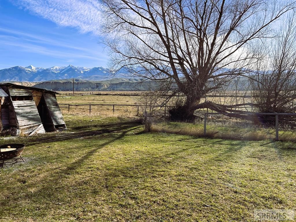 Image 16 of property listing at 113 N Hwy 93, Salmon, ID 83467