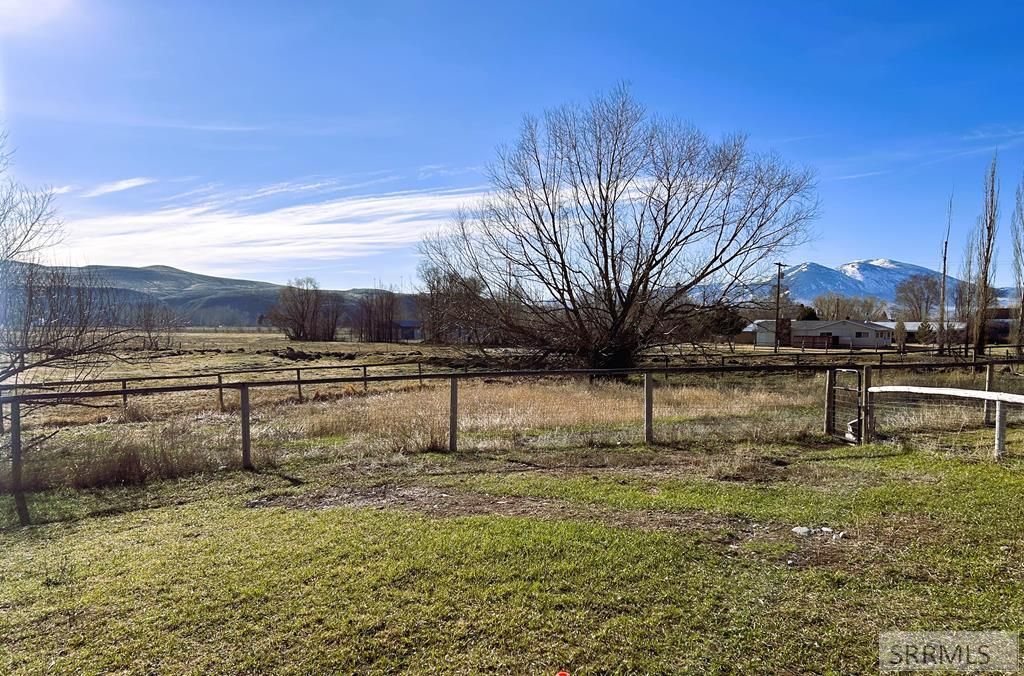 Image 18 of property listing at 113 N Hwy 93, Salmon, ID 83467