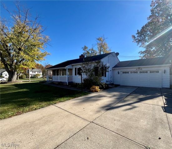 2348 N Haven Boulevard, Cuyahoga Falls, OH 44223