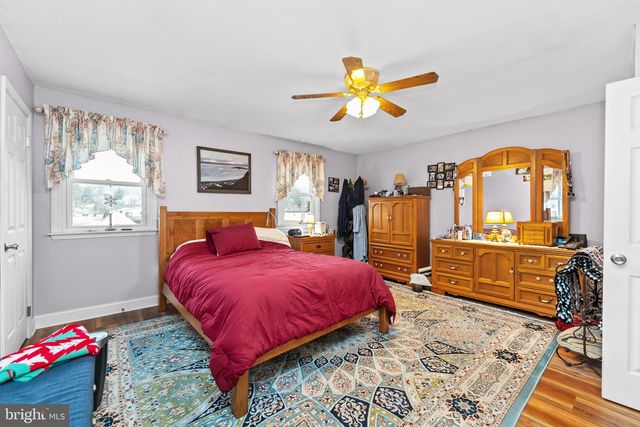 826 E WAYNE AVE, Allentown, PA 18103