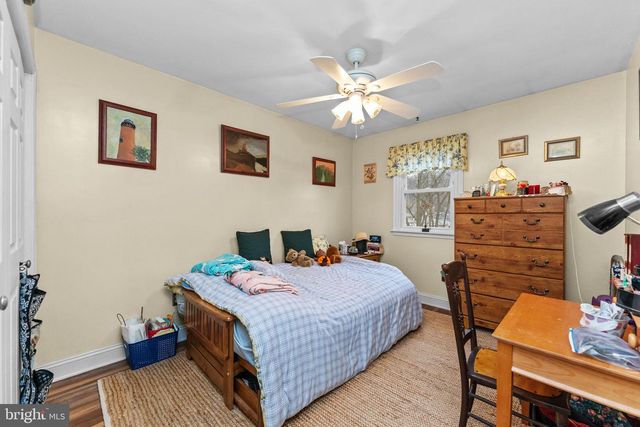 826 E WAYNE AVE, Allentown, PA 18103