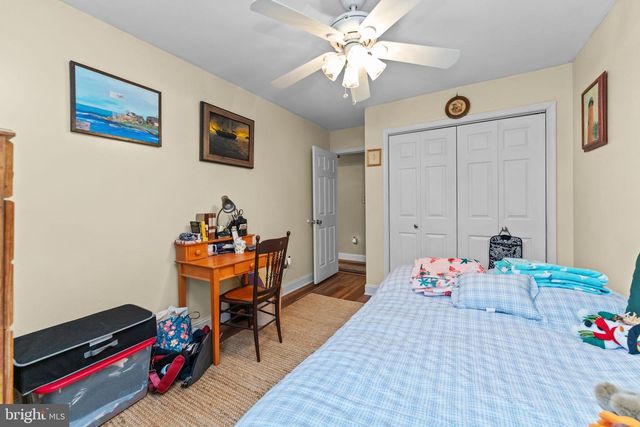 826 E WAYNE AVE, Allentown, PA 18103