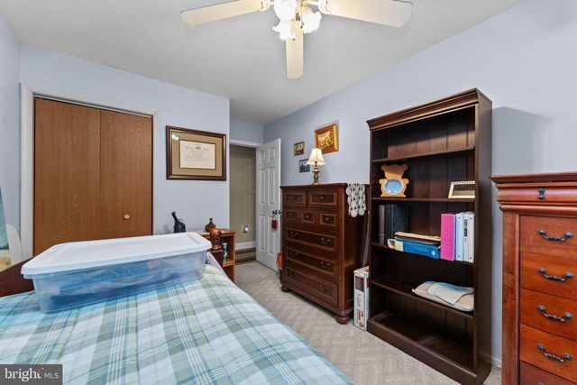 826 E WAYNE AVE, Allentown, PA 18103