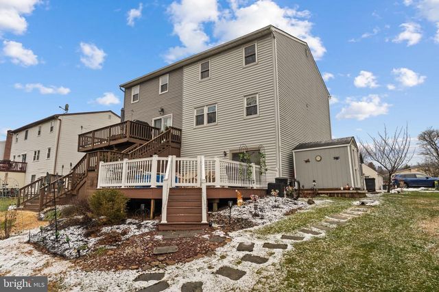 826 E WAYNE AVE, Allentown, PA 18103