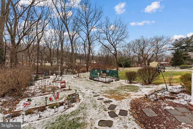 826 E WAYNE AVE, Allentown, PA 18103