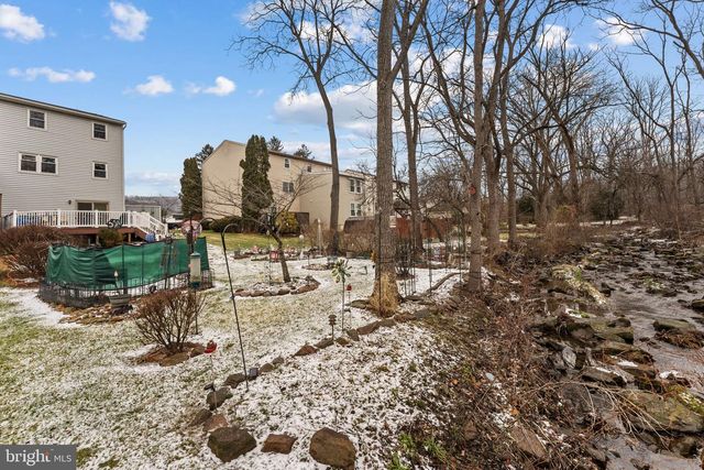 826 E WAYNE AVE, Allentown, PA 18103