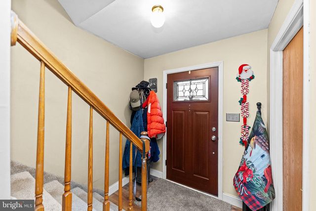 826 E WAYNE AVE, Allentown, PA 18103