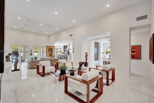 11390 SW 30th Street, Miami, FL 33165