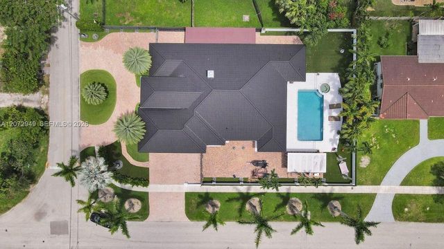 11390 SW 30th Street, Miami, FL 33165