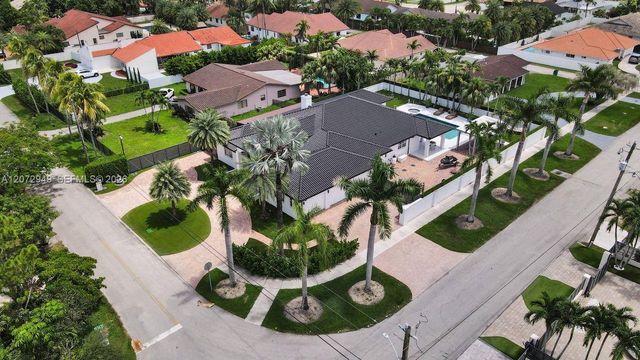 11390 SW 30th Street, Miami, FL 33165