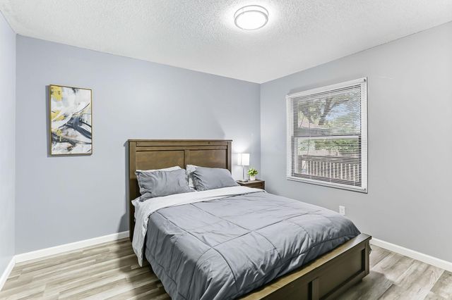 2304 Sheridan Avenue N, Minneapolis, MN 55411