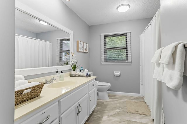 2304 Sheridan Avenue N, Minneapolis, MN 55411