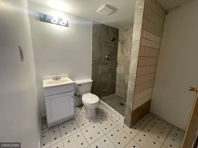 2304 Sheridan Avenue N, Minneapolis, MN 55411