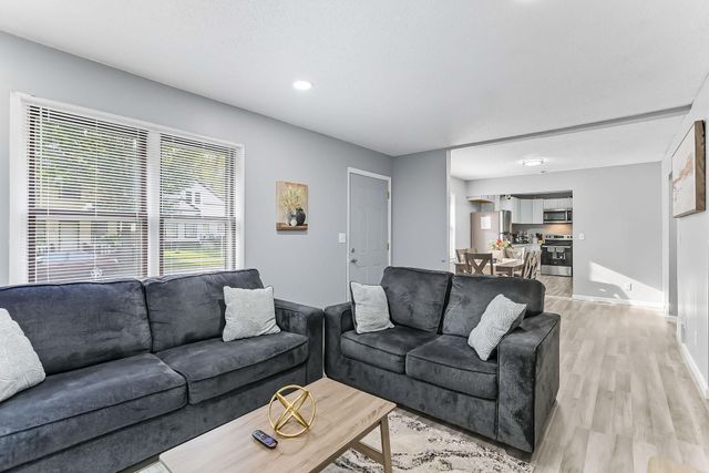 2304 Sheridan Avenue N, Minneapolis, MN 55411