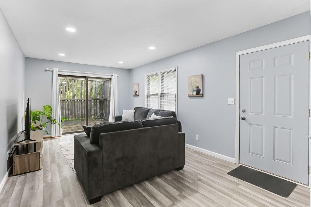 2304 Sheridan Avenue N, Minneapolis, MN 55411 — photo 5