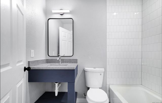 151 Hopi, San Antonio, TX 78211