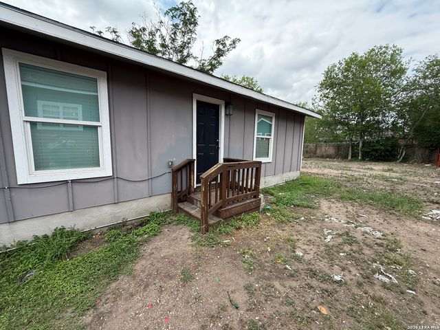 151 Hopi, San Antonio, TX 78211