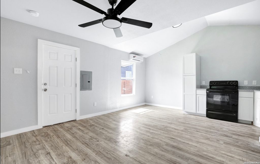 151 Hopi, San Antonio, TX 78211